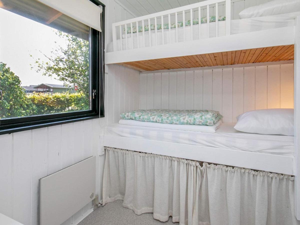 6 Person Holiday Home In Hesselager 외부 사진