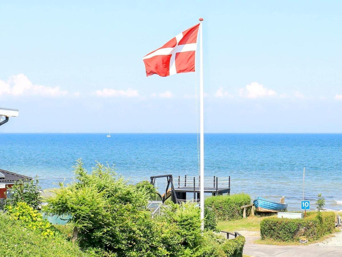 6 Person Holiday Home In Hesselager 외부 사진