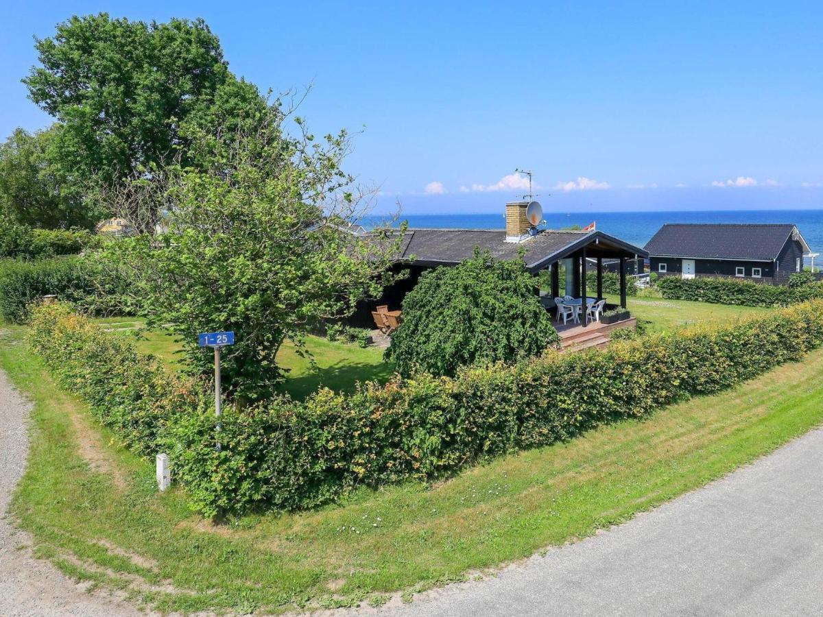 6 Person Holiday Home In Hesselager 외부 사진